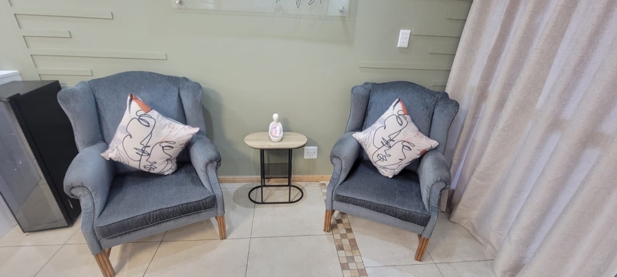 To Let commercial Property for Rent in Jeffreys Bay Central Eastern Cape